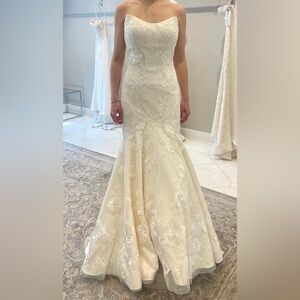 Matthew Christopher Heather Wedding Dress Sample Sale